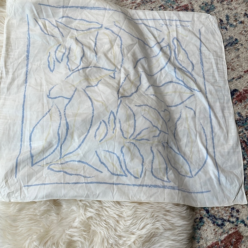 Janie stone Designer Leaf Pattern Scarf - Picture 3 of 5